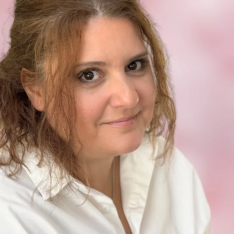 Barbara Kastelic, virtualna asistentka